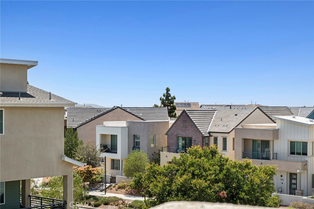 327 Baluster Irvine, CA 92618 - Photo 32 of 75