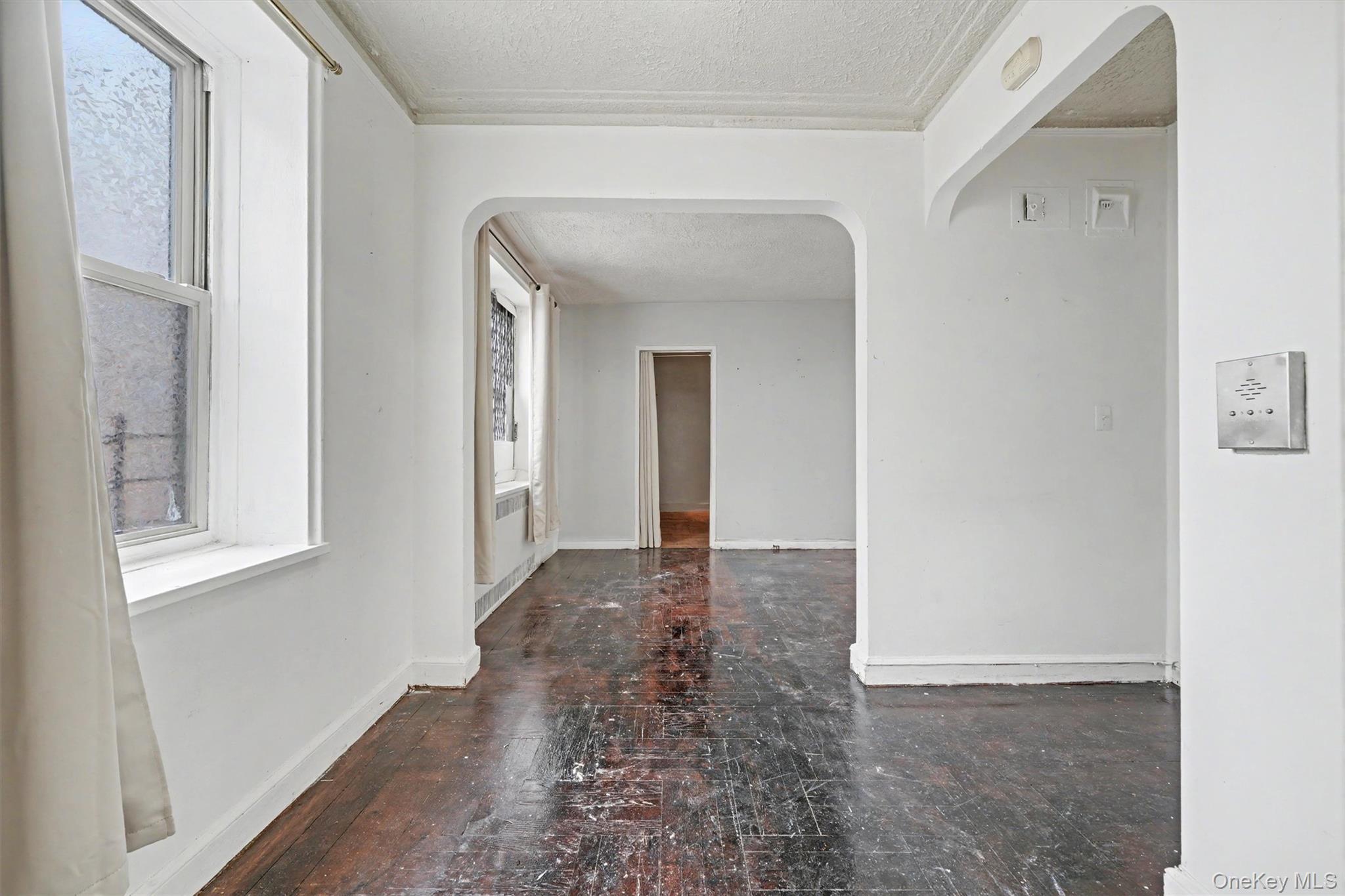 2190 Boston Road, Unit 6B Bronx, NY 10462 - Photo 4 of 28