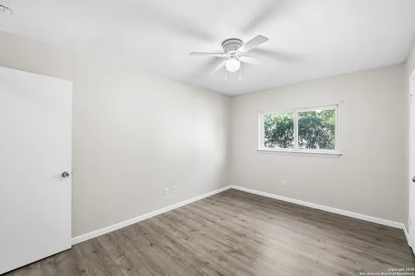 $1,800 | 8010 Chestnut Gate Drive, Converse, TX 78109