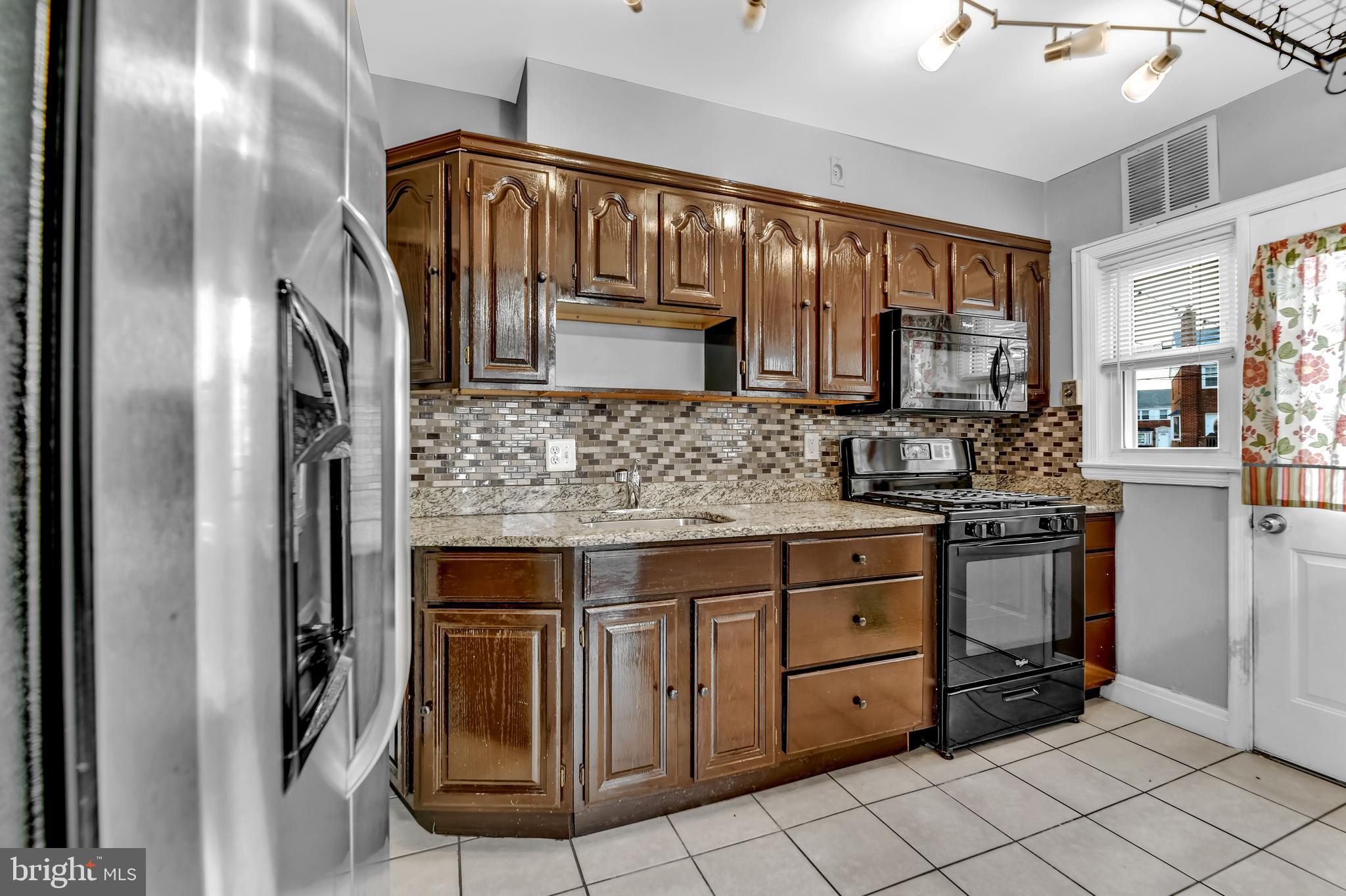 714 Arncliffe Road Baltimore, MD 21221 - Photo 1 of 19