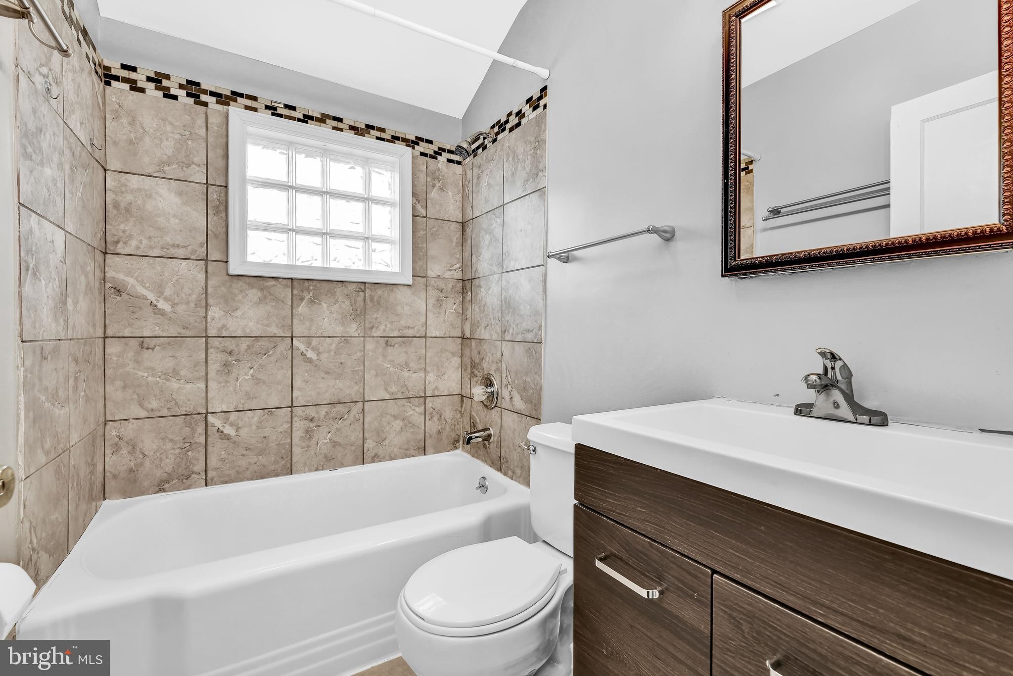 714 Arncliffe Road Baltimore, MD 21221 - Photo 8 of 19