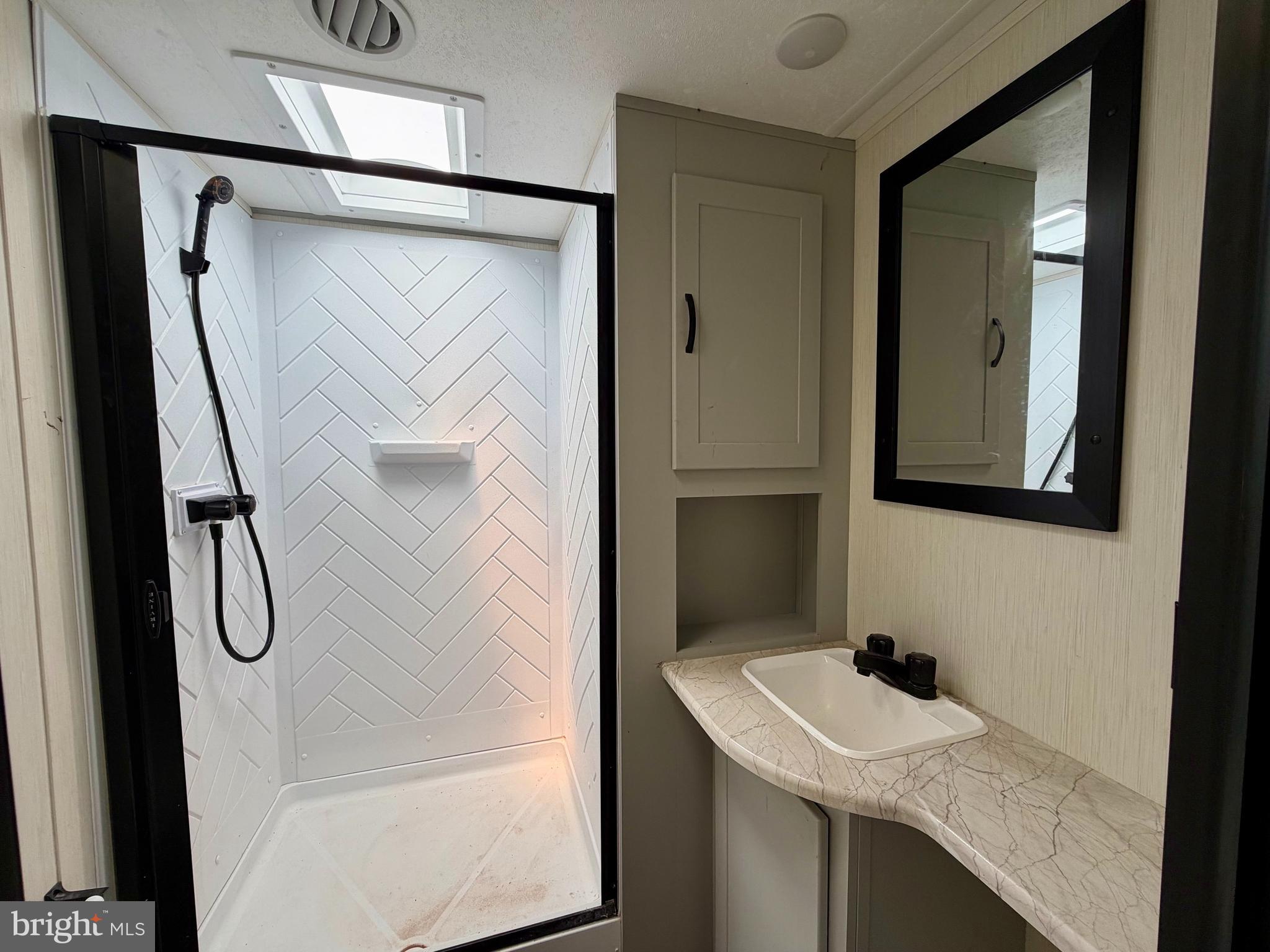 10121 Putman Road Frederick, MD 21702 - Photo 12 of 22