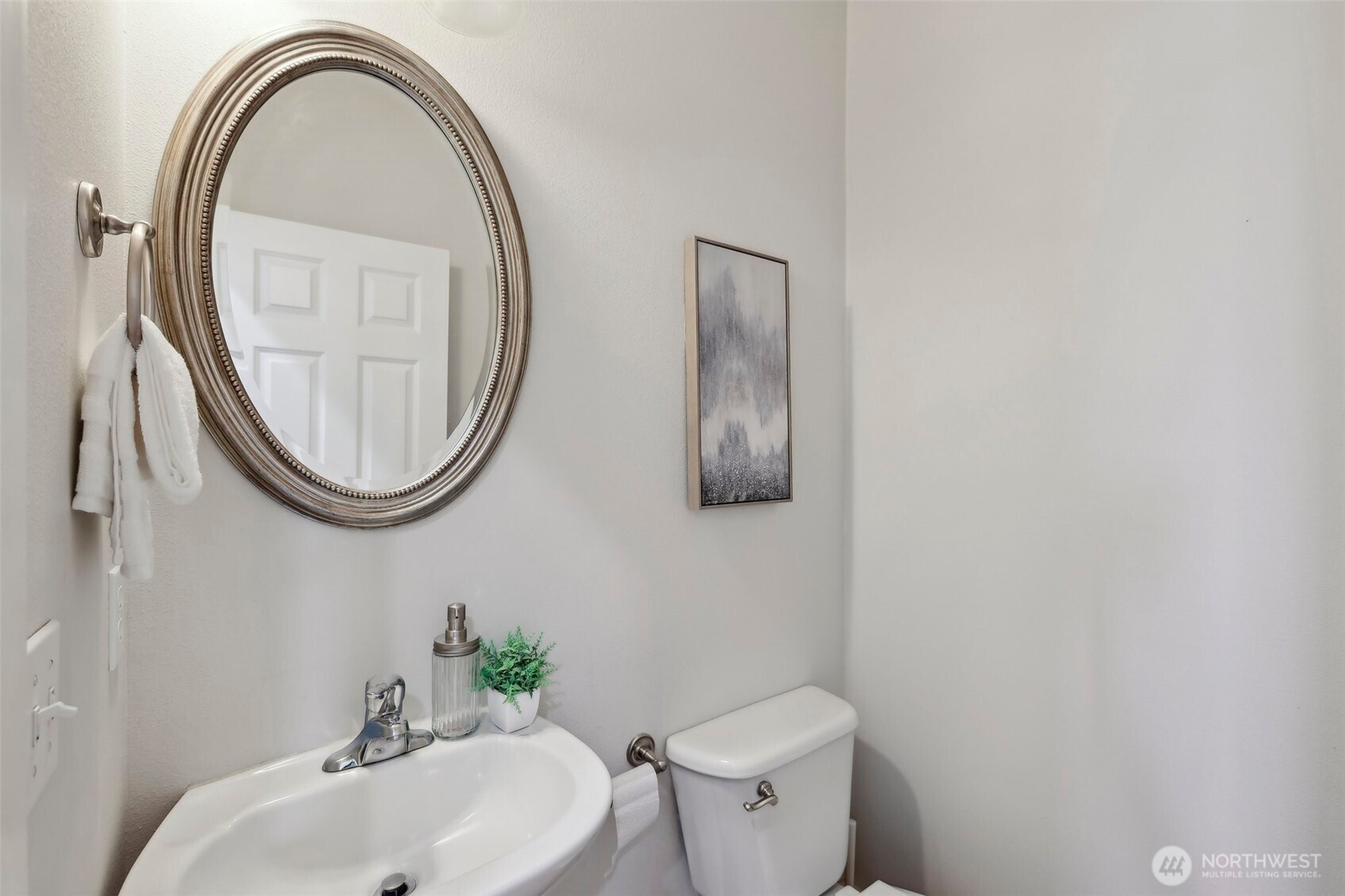 3619 Park Avenue North Renton, WA 98056 - Photo 13 of 40