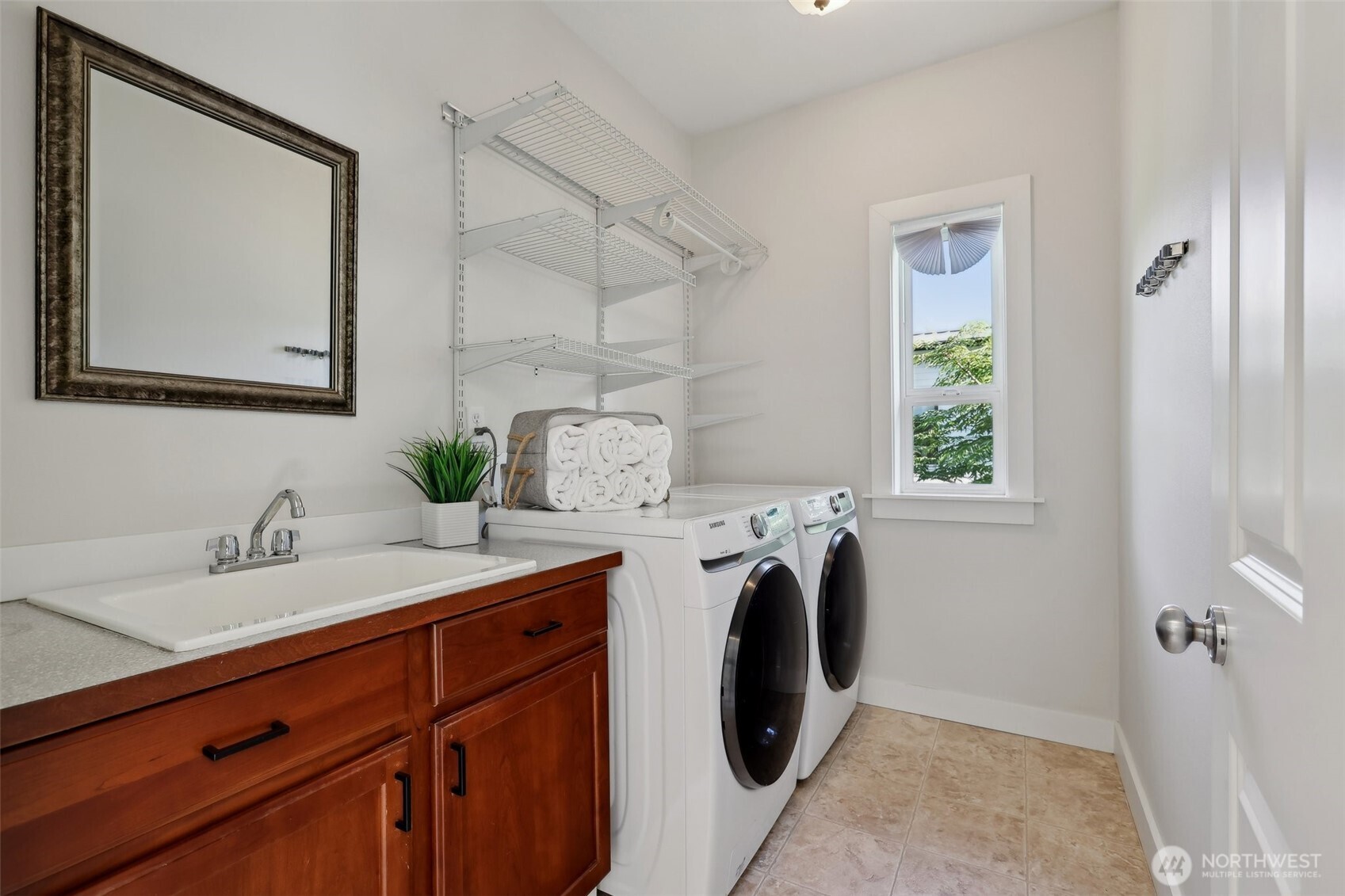 3619 Park Avenue North Renton, WA 98056 - Photo 17 of 40