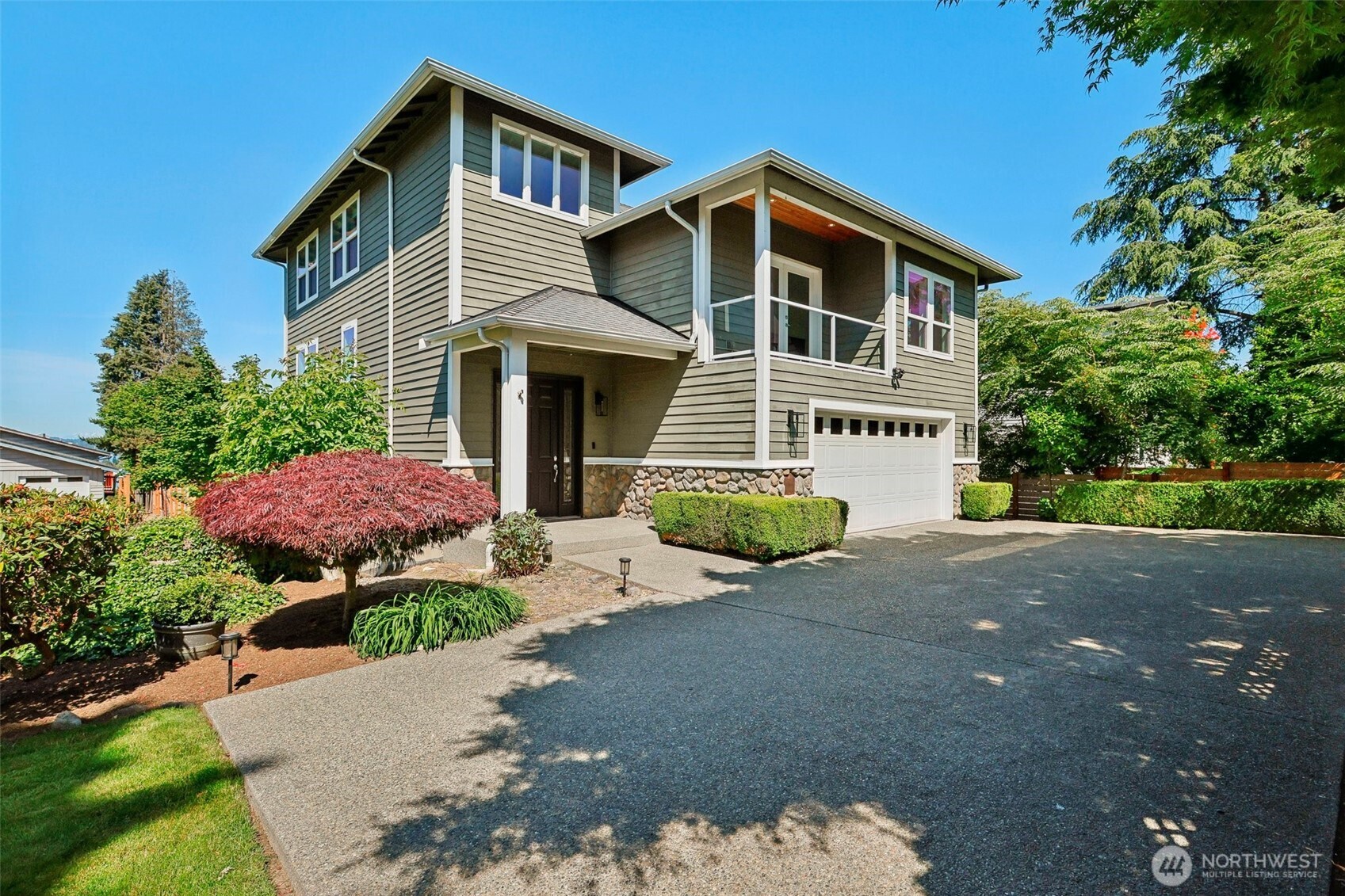 3619 Park Avenue North Renton, WA 98056 - Photo 2 of 40