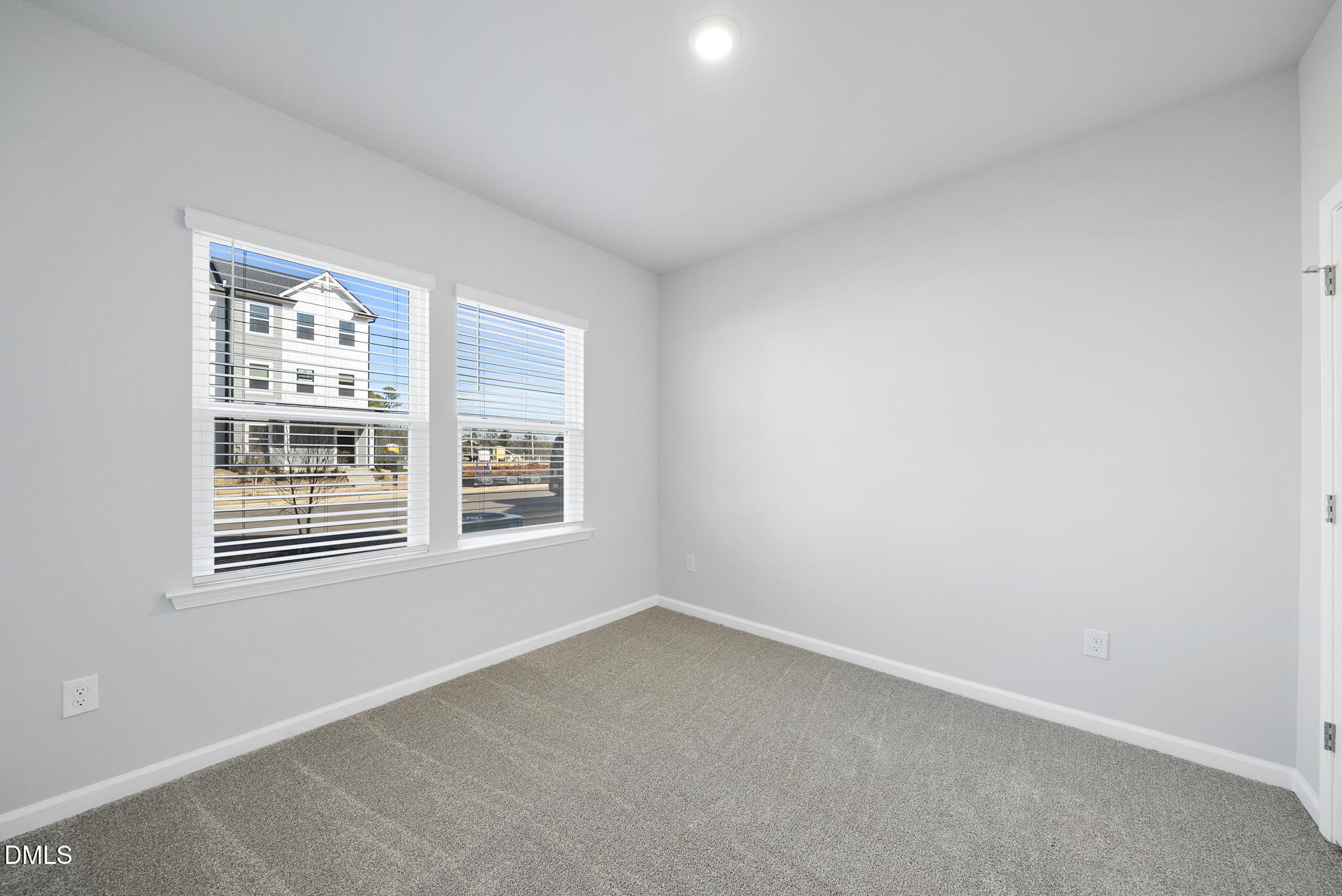 906 Fearless Road Durham, NC 27703 - Photo 3 of 37 DSC05281