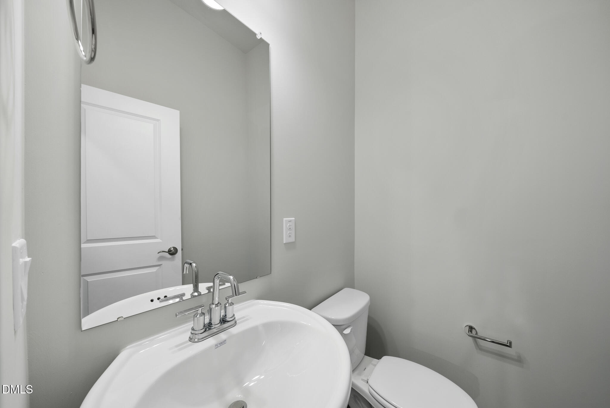 906 Fearless Road Durham, NC 27703 - Photo 6 of 37 DSC05293