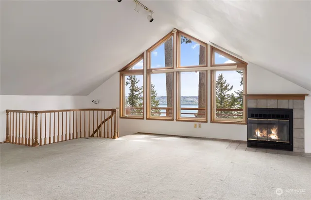 $1,399,500 | 8167 Possession Ridge Lane, Clinton, WA 98236