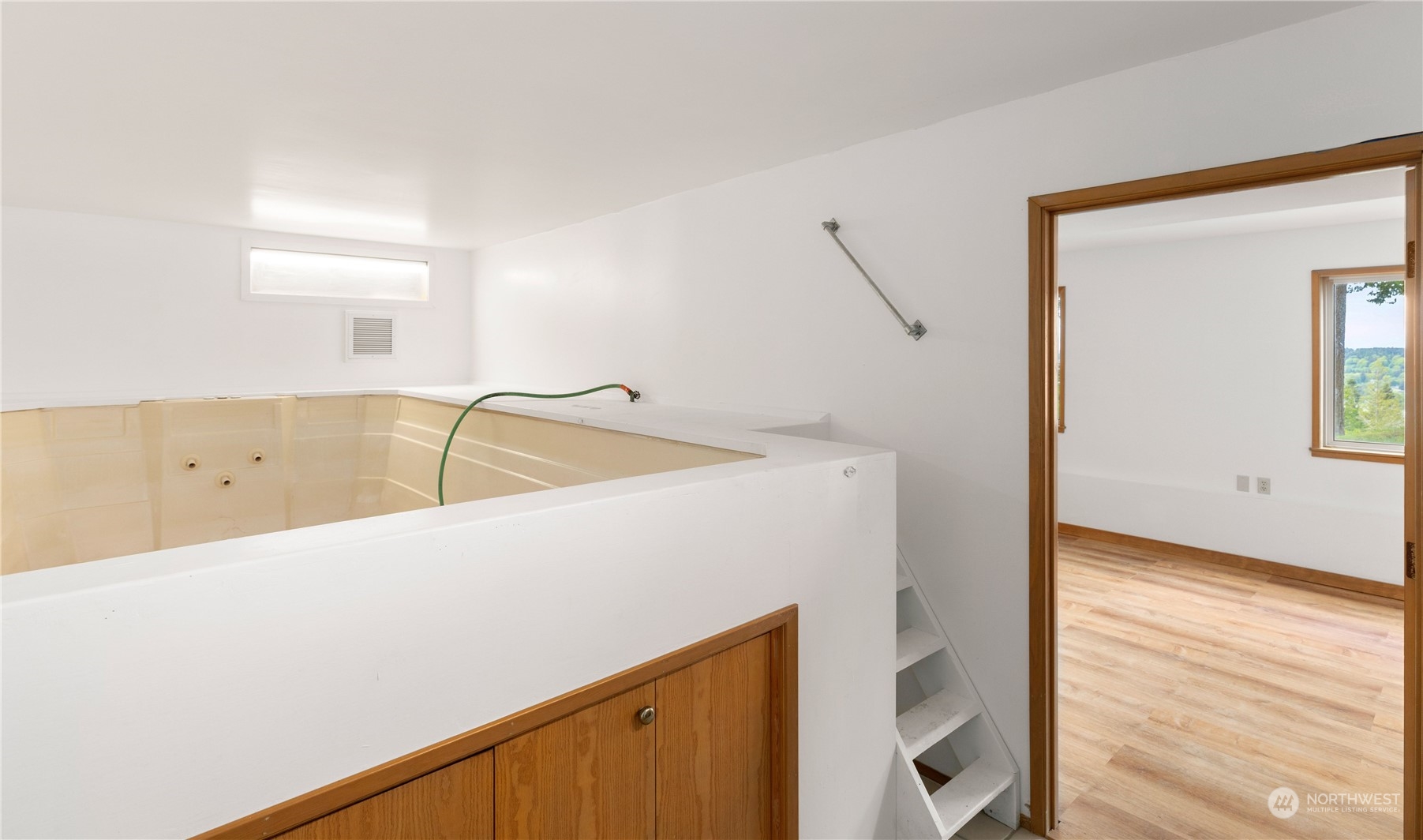 8167 Possession Ridge Lane Clinton, WA 98236 - Photo 18 of 34