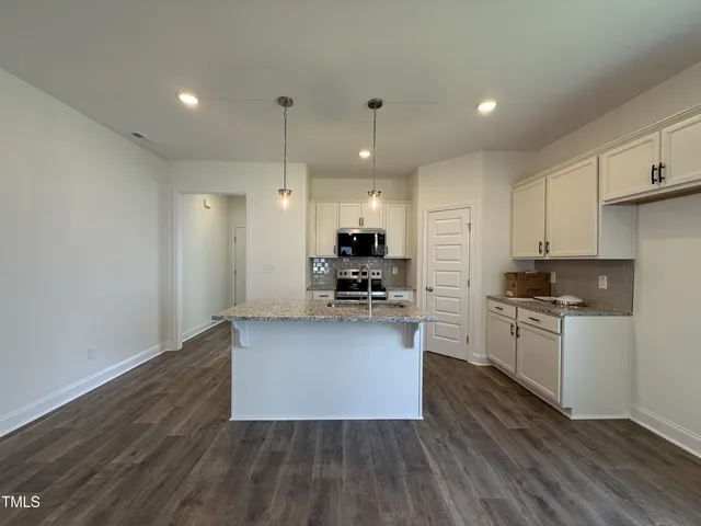 $274,900 | 130 West Saltgrass Lane, Smithfield, NC 27577