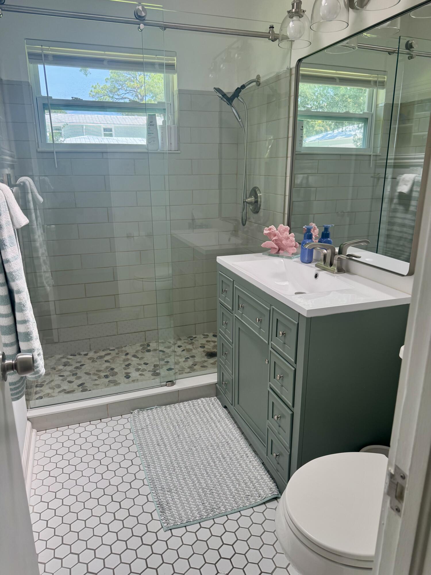219 Old Jupiter Beach Road Jupiter, FL 33477 - Photo 14 of 15 14_87966517_12_1783890018