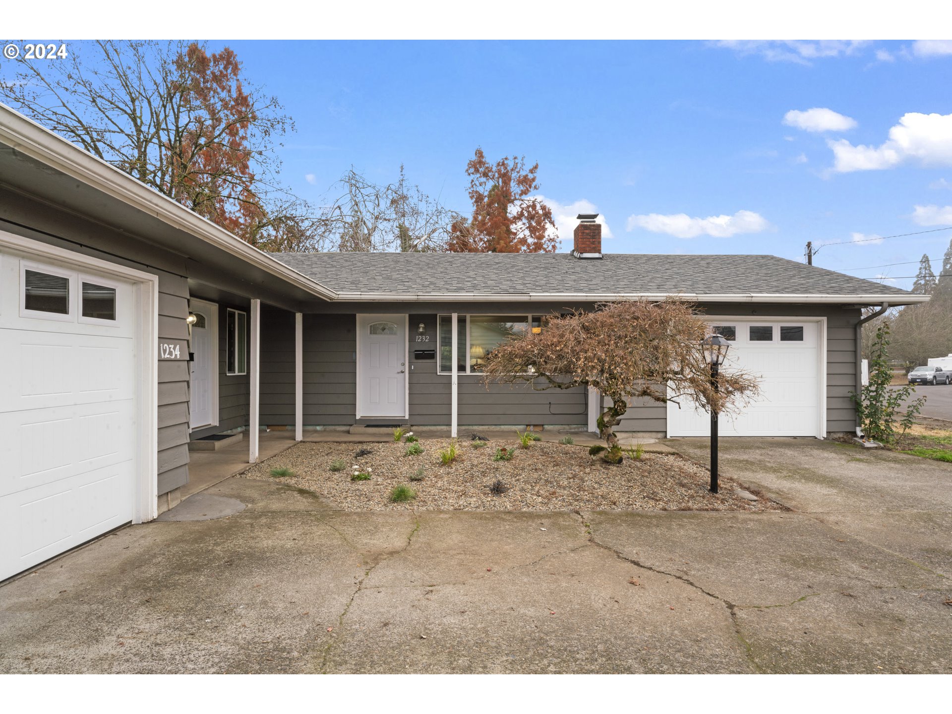 1232 1st Place Springfield, OR 97477 - Photo 2 of 39 Gallery Image 2