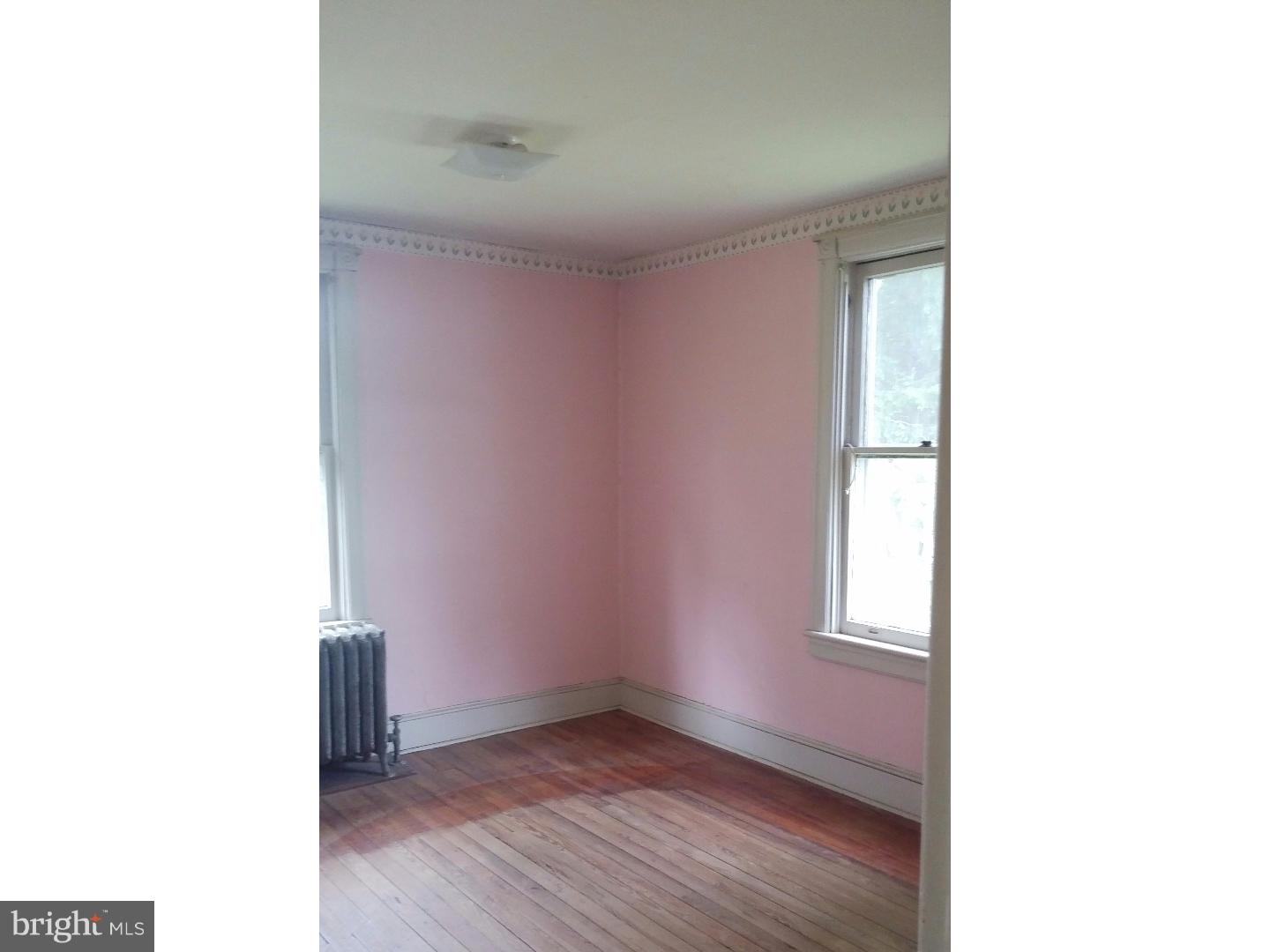 784 Woodlane Road Beverly, NJ 08010 - Photo 11 of 16 Bedroom 2