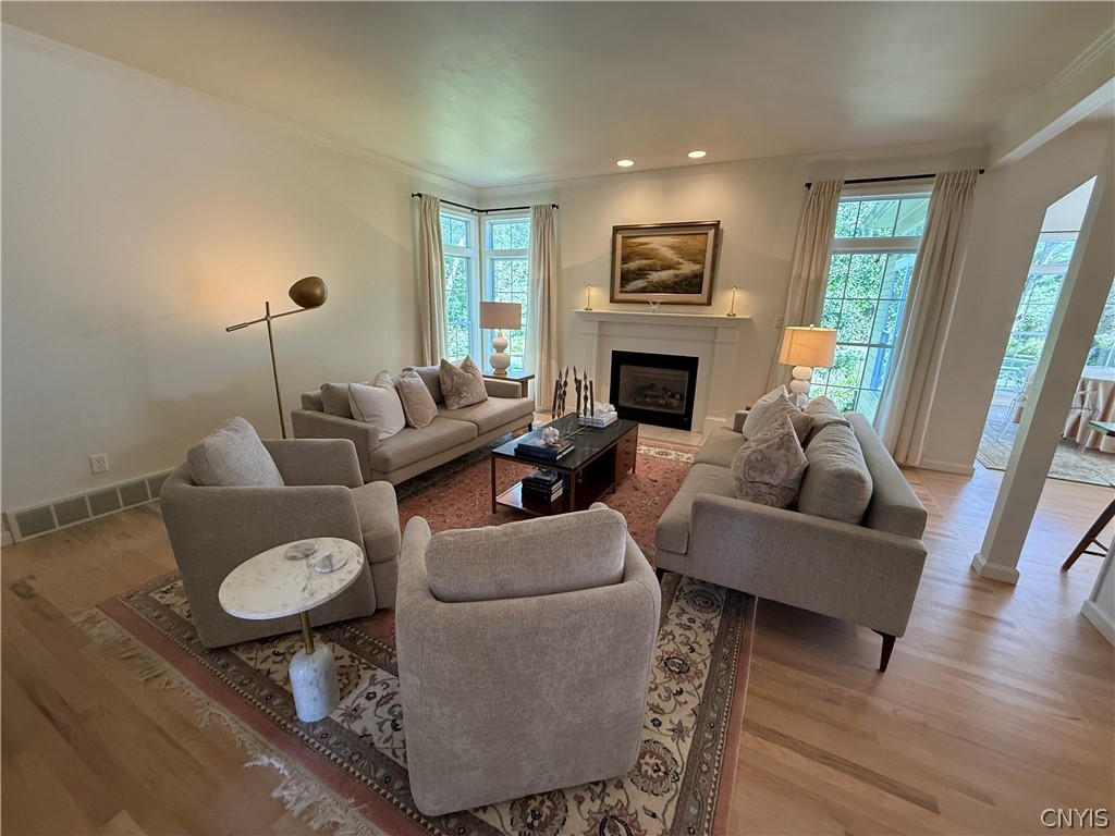8484 Gaskin Road Clay, NY 13027 - Photo 9 of 50 Gallery Image 9