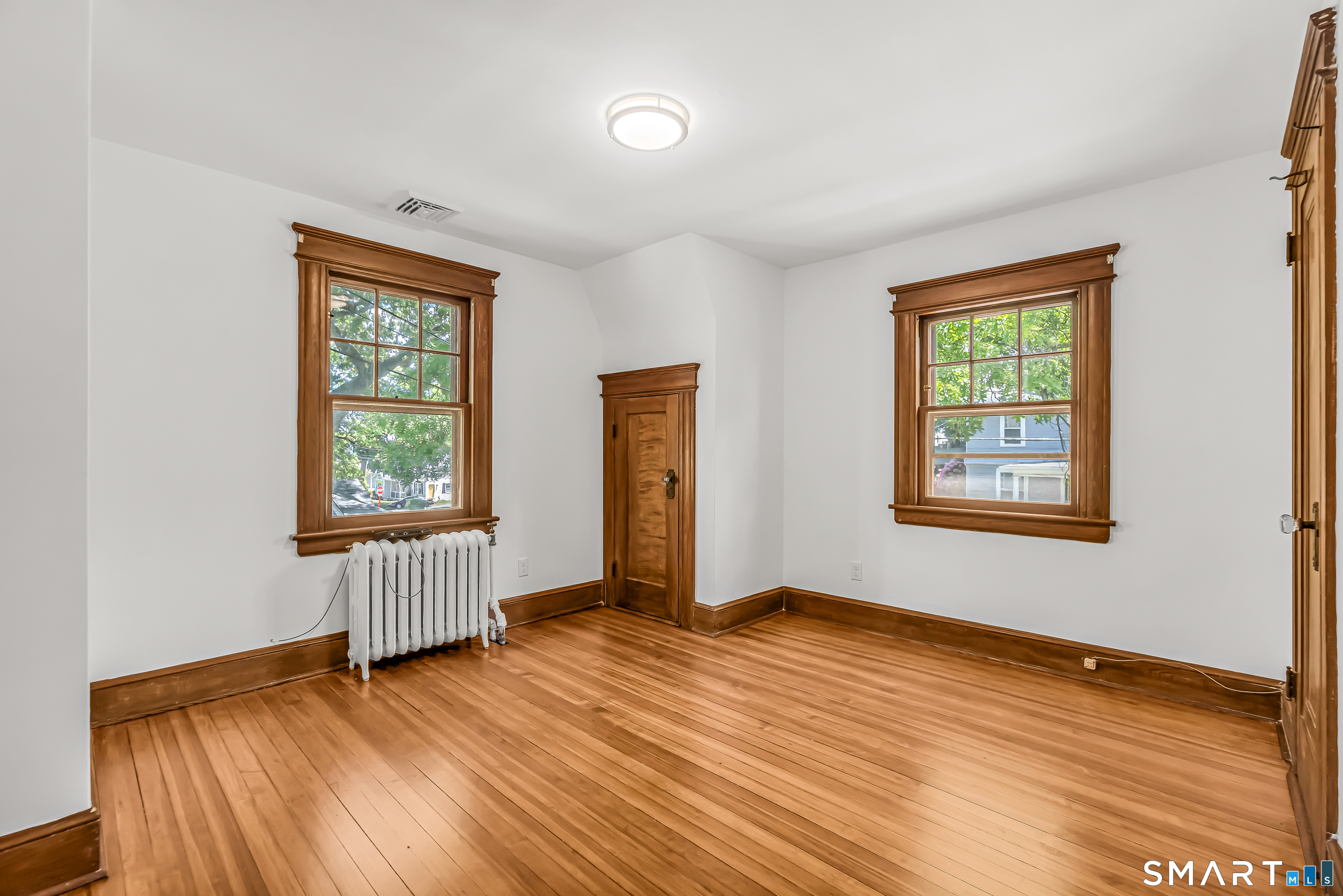88 Coniston Avenue Waterbury, CT 06708 - Photo 18 of 39