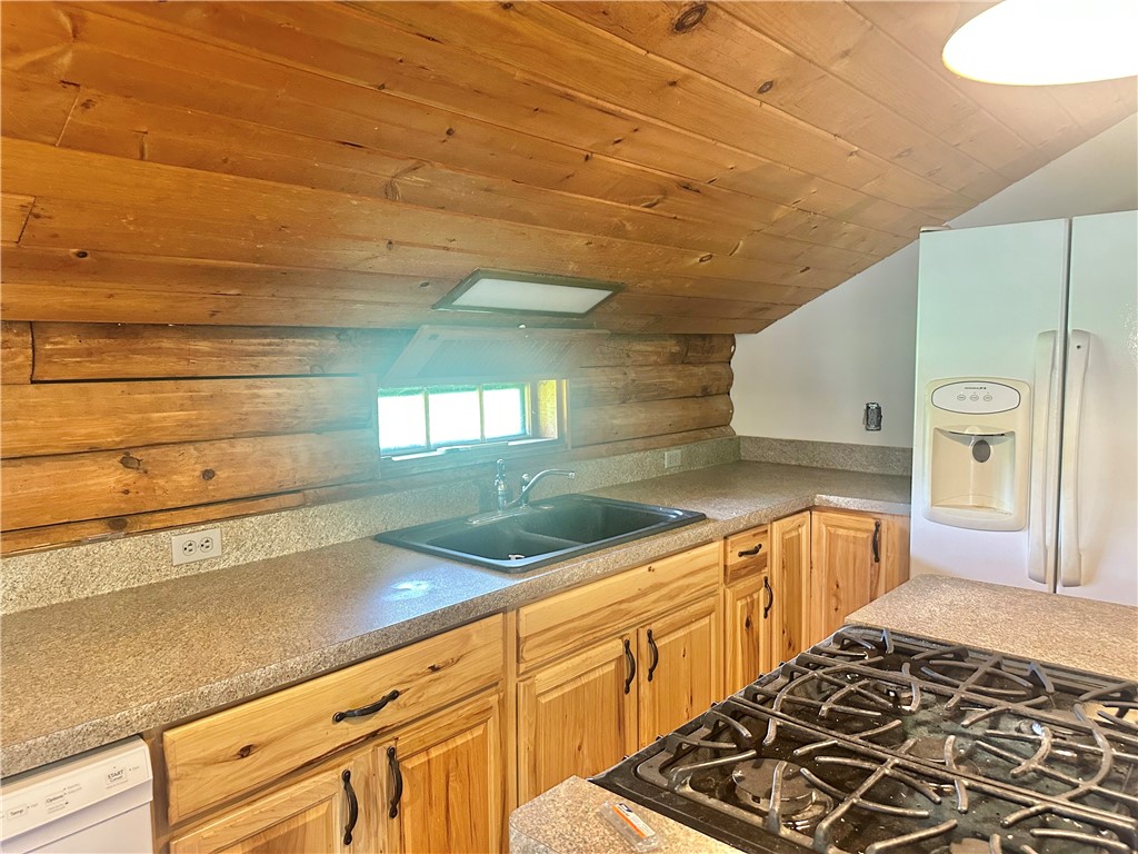 7959 Swamp Road Bergen, NY 14416 - Photo 5 of 21 Gallery Image 5