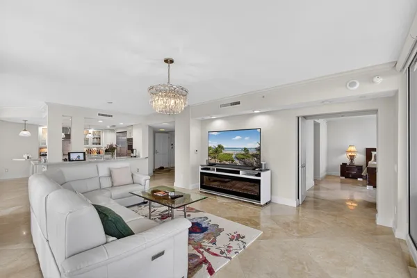 $13,000 | 3800 North Ocean Drive, Unit 452, Singer Island, FL 33404