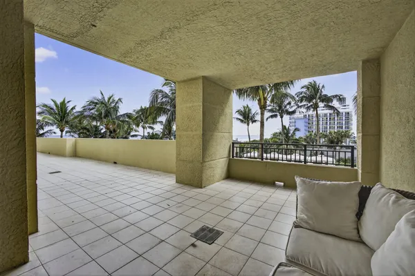 $13,000 | 3800 North Ocean Drive, Unit 452, Singer Island, FL 33404