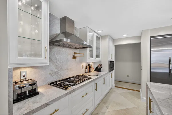 $13,000 | 3800 North Ocean Drive, Unit 452, Singer Island, FL 33404