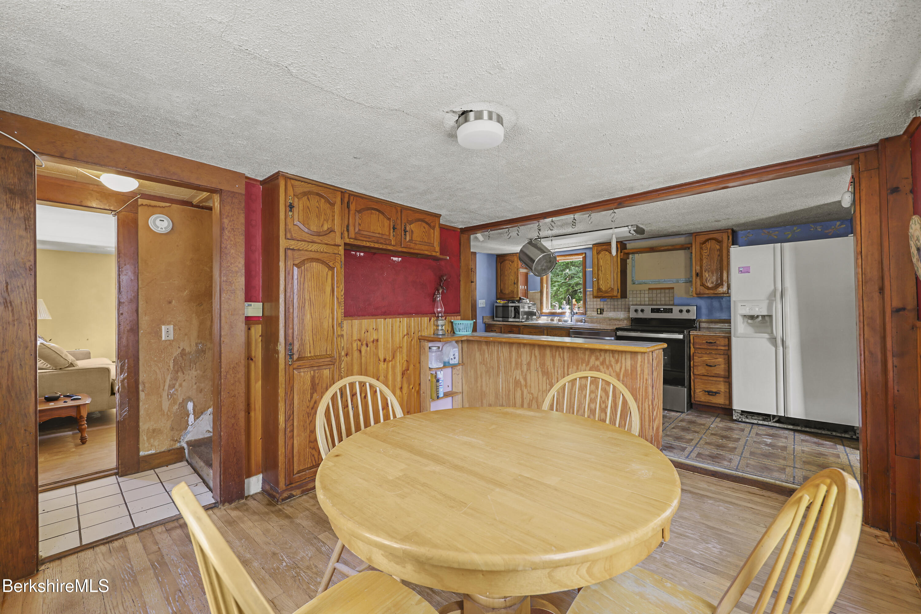 174 Wells Road Cheshire, MA 01225 - Photo 8 of 29 45 Dining Room