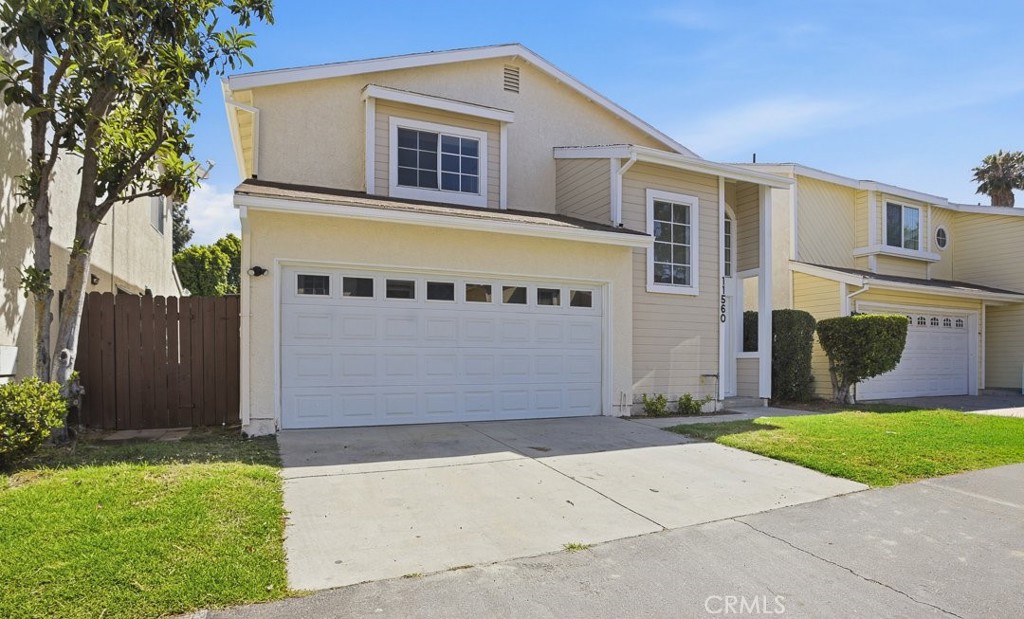 11560 Honeyglen Road Pacoima, CA 91331 - Photo 2 of 37