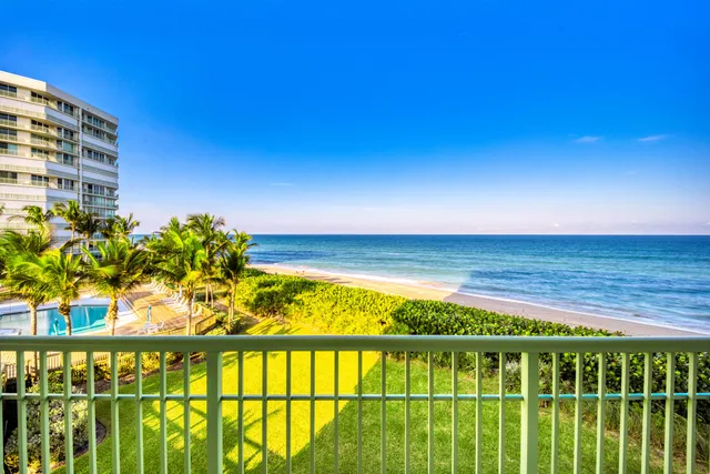 $1,275,000 | 8650 South Ocean Drive, Unit 301, Jensen Beach, FL 34957