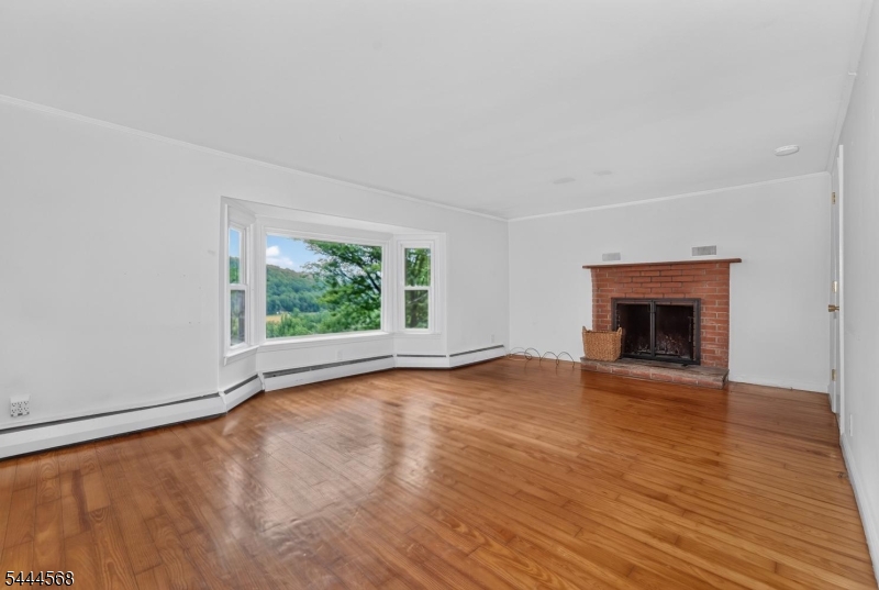 32 Hoffmans Crossing Road Califon, NJ 07830 - Photo 2 of 7 Gallery Image 2