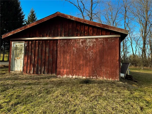 $165,000 | 16 County Highway, Burlington Flats, NY 13315