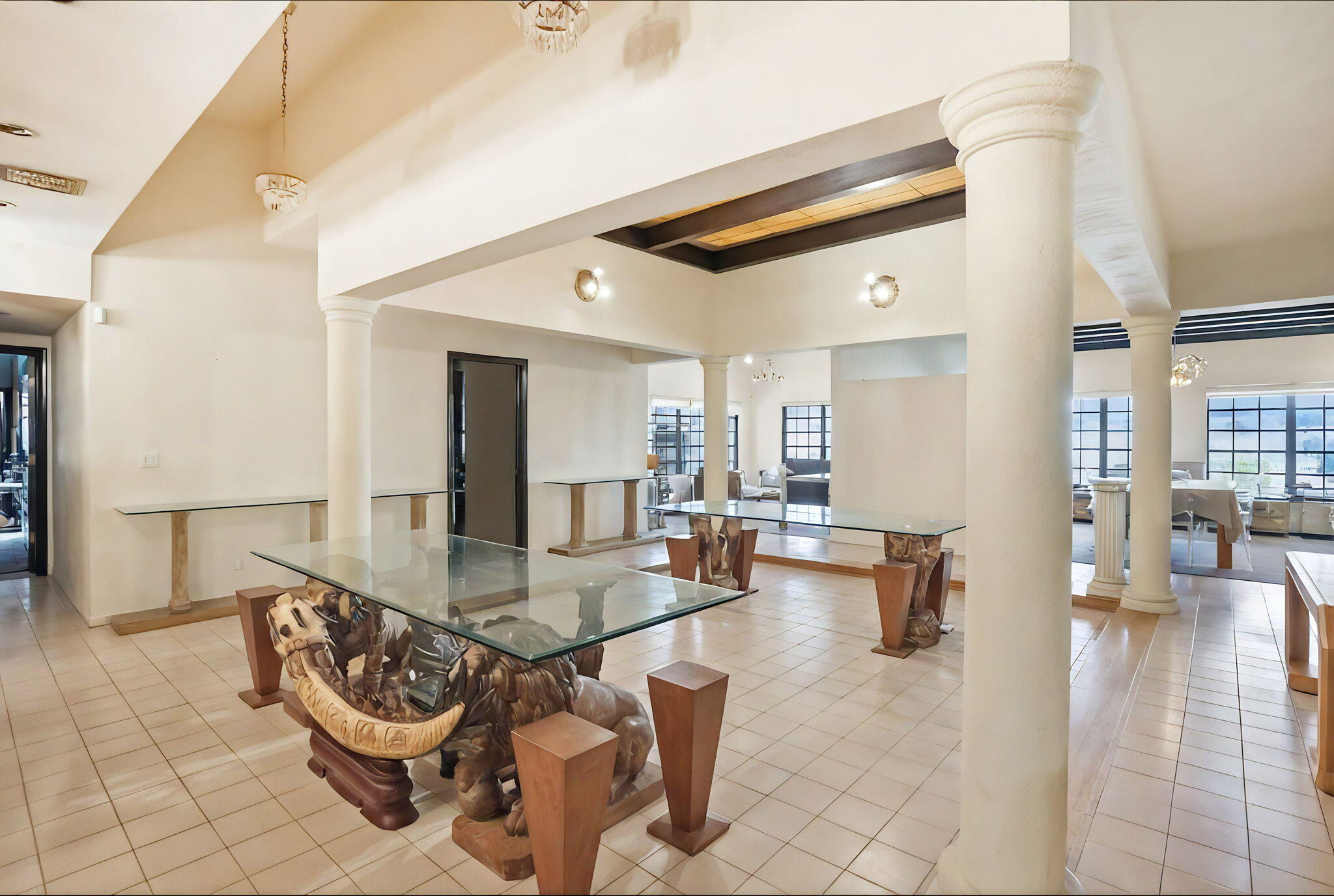 2850 Northeast 44th Street Lighthouse Point, FL 33064 - Photo 12 of 67 Cleared Atrium