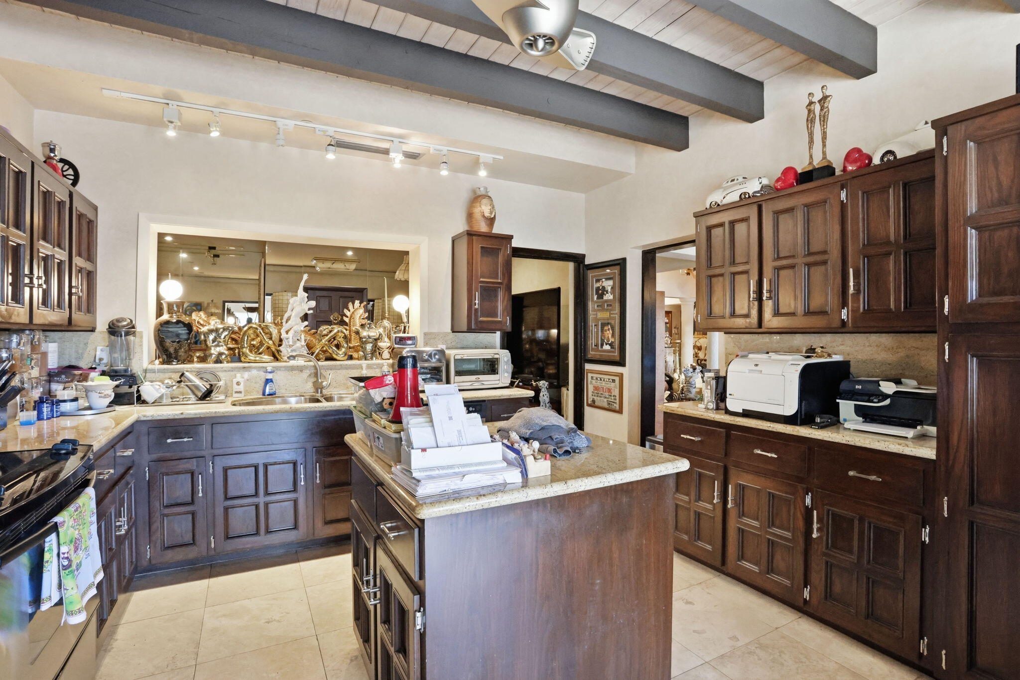 2850 Northeast 44th Street Lighthouse Point, FL 33064 - Photo 24 of 67 Kitchen