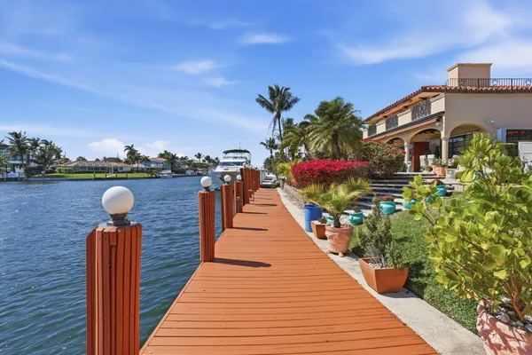 $5,450,000 | 2850 Northeast 44th Street, Lighthouse Point, FL 33064