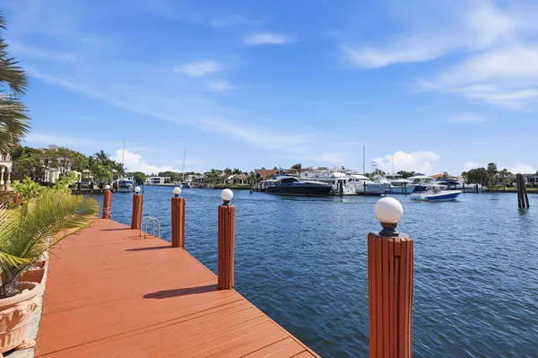 $5,450,000 | 2850 Northeast 44th Street, Lighthouse Point, FL 33064