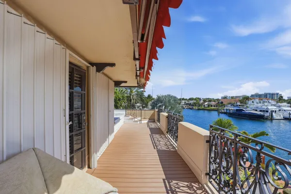 $5,450,000 | 2850 Northeast 44th Street, Lighthouse Point, FL 33064