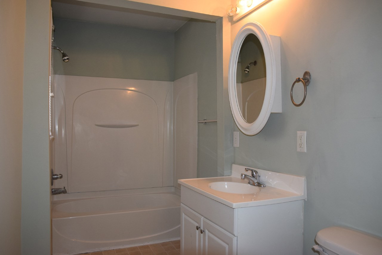 2607 Cartier Drive Raleigh, NC 27608 - Photo 23 of 30 Hall Bath