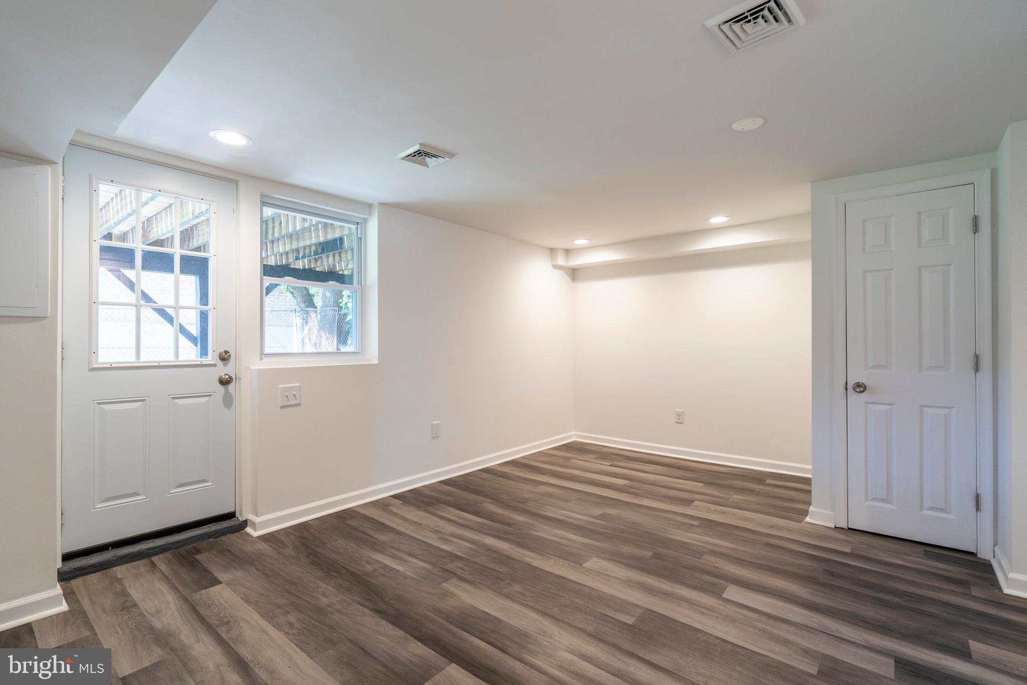 518 Poplar Street Philadelphia, PA 19123 - Photo 18 of 38