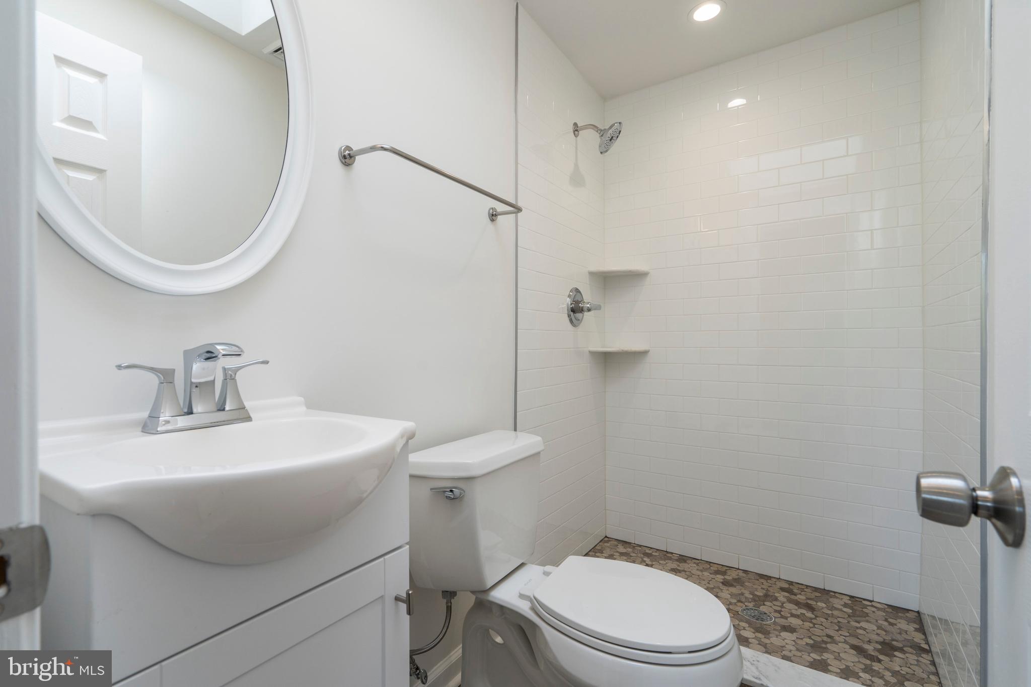 518 Poplar Street Philadelphia, PA 19123 - Photo 27 of 38