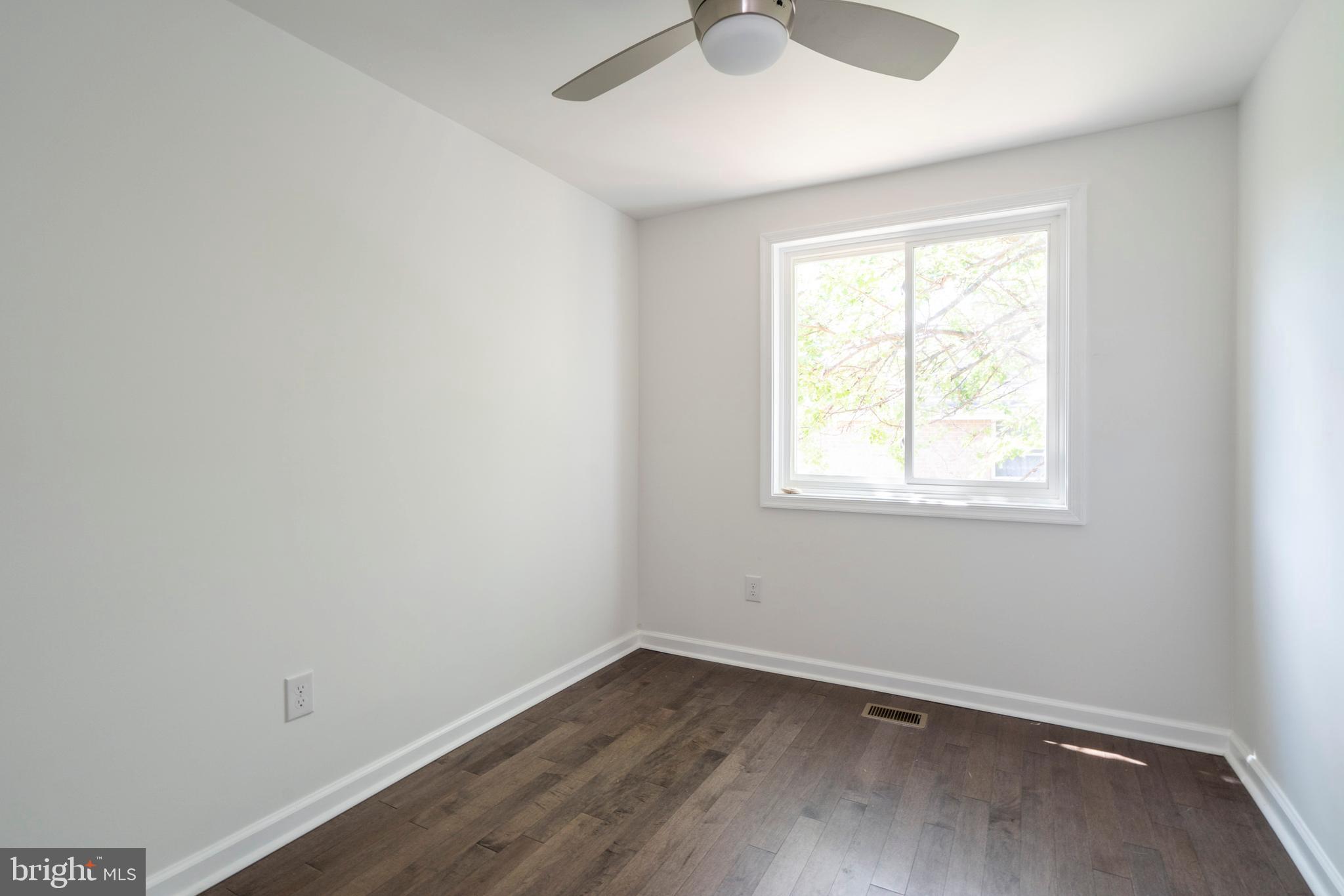 518 Poplar Street Philadelphia, PA 19123 - Photo 33 of 38