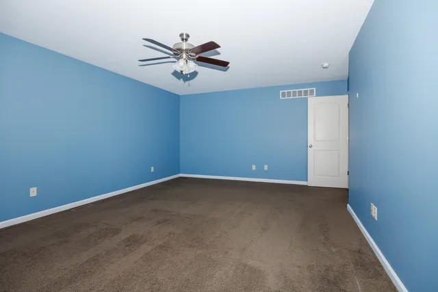 $388,500 | 1714 Flagstone Drive, Normal, IL 61761