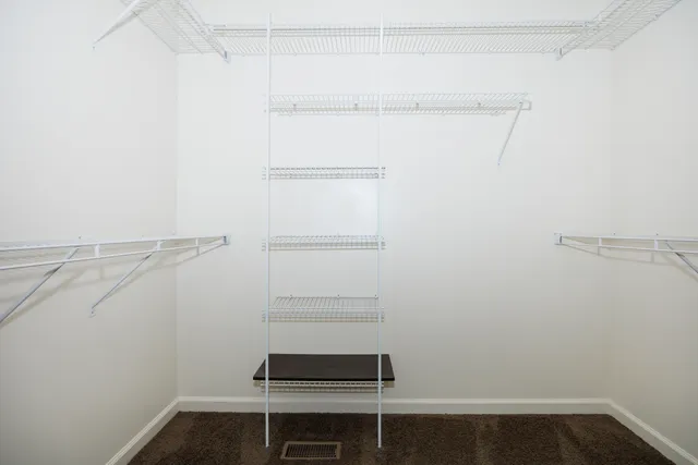 $388,500 | 1714 Flagstone Drive, Normal, IL 61761