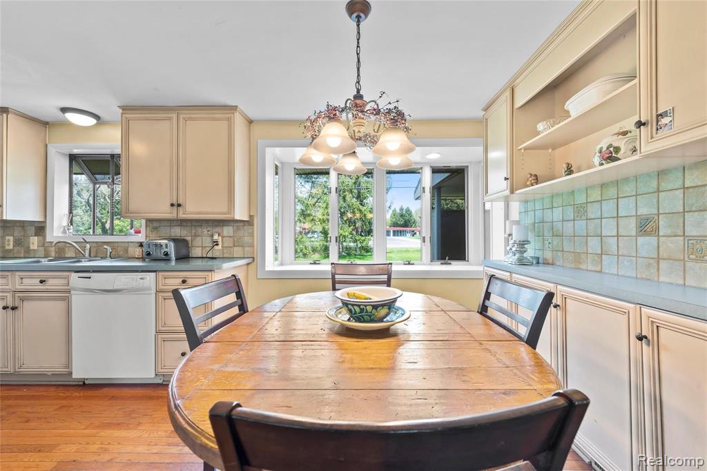 4165 Quarton Road Bloomfield Hills, MI 48301 - Photo 20 of 39