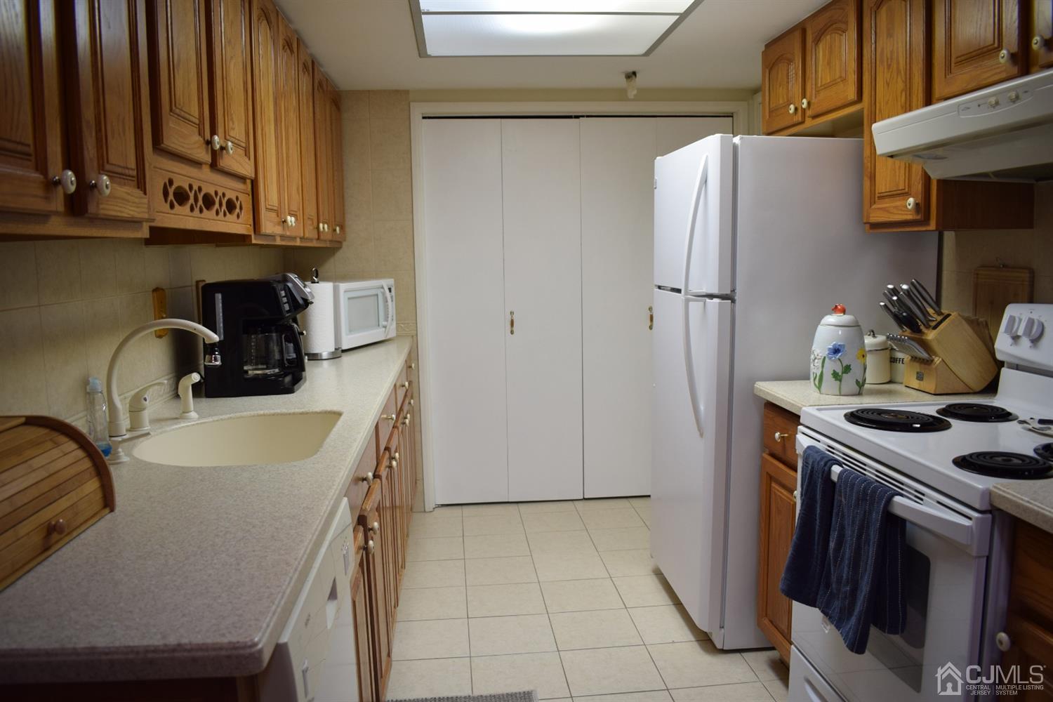 37 Haddon Road, Unit A Monroe Township, NJ 08831 - Photo 25 of 32 Gallery Image 25