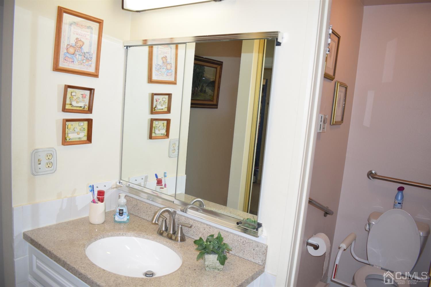 37 Haddon Road, Unit A Monroe Township, NJ 08831 - Photo 5 of 32 Gallery Image 5