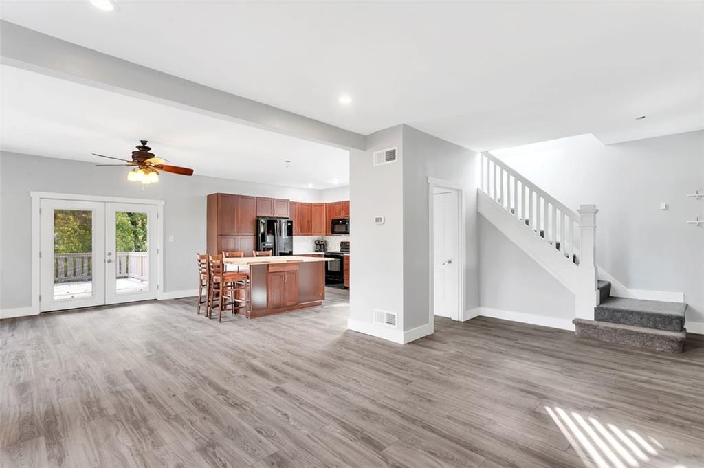 6 Newport Road Pittsburgh, PA 15221 - Photo 8 of 25 Gallery Image 8