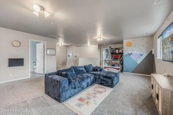 $849,900 | 2033 Bunting Lane, Post Falls, ID 83854