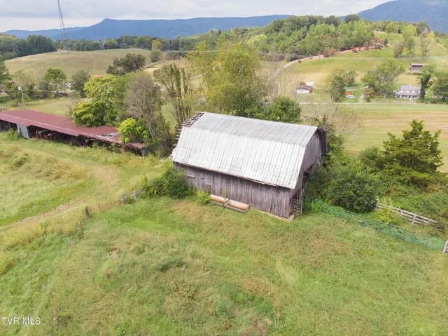 $650,000 | 2710 Jearoldstown Road, Chuckey, TN 37641