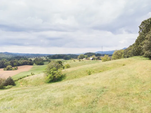 $650,000 | 2710 Jearoldstown Road, Chuckey, TN 37641