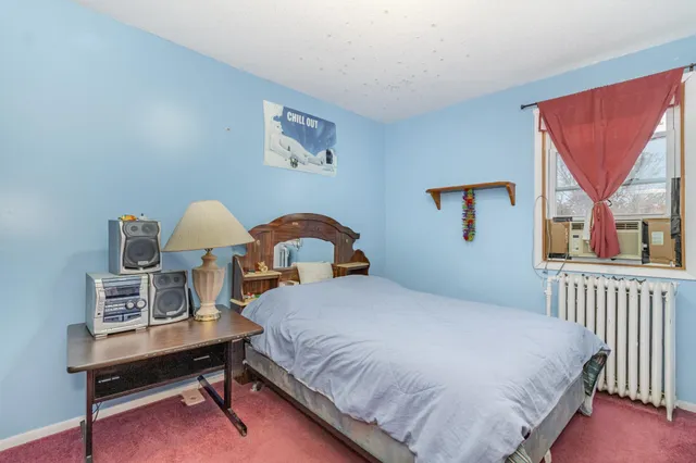 $260,000 | 328 Edmund Avenue West, St. Paul, MN 55103