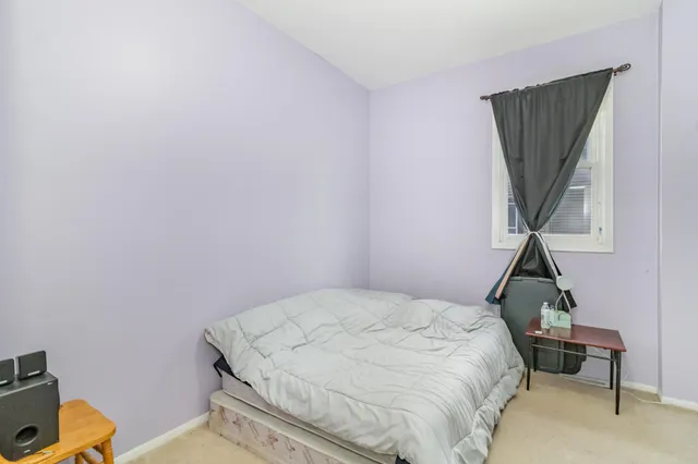 $260,000 | 328 Edmund Avenue West, St. Paul, MN 55103