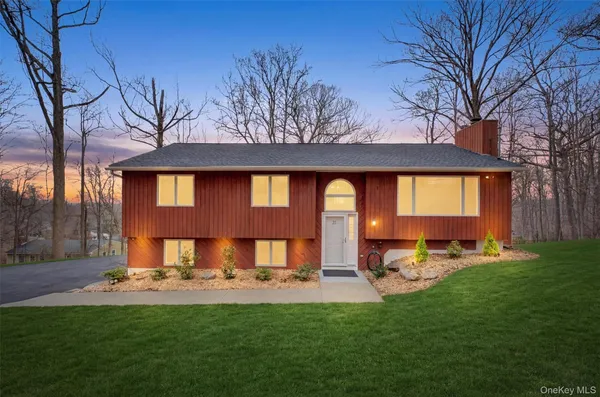 $625,000 | 27 Narcissus Drive, Mahopac, NY 10541