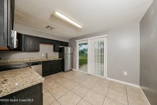 $1,885 | 7500 Coquina Avenue, Fort Pierce, FL 34951